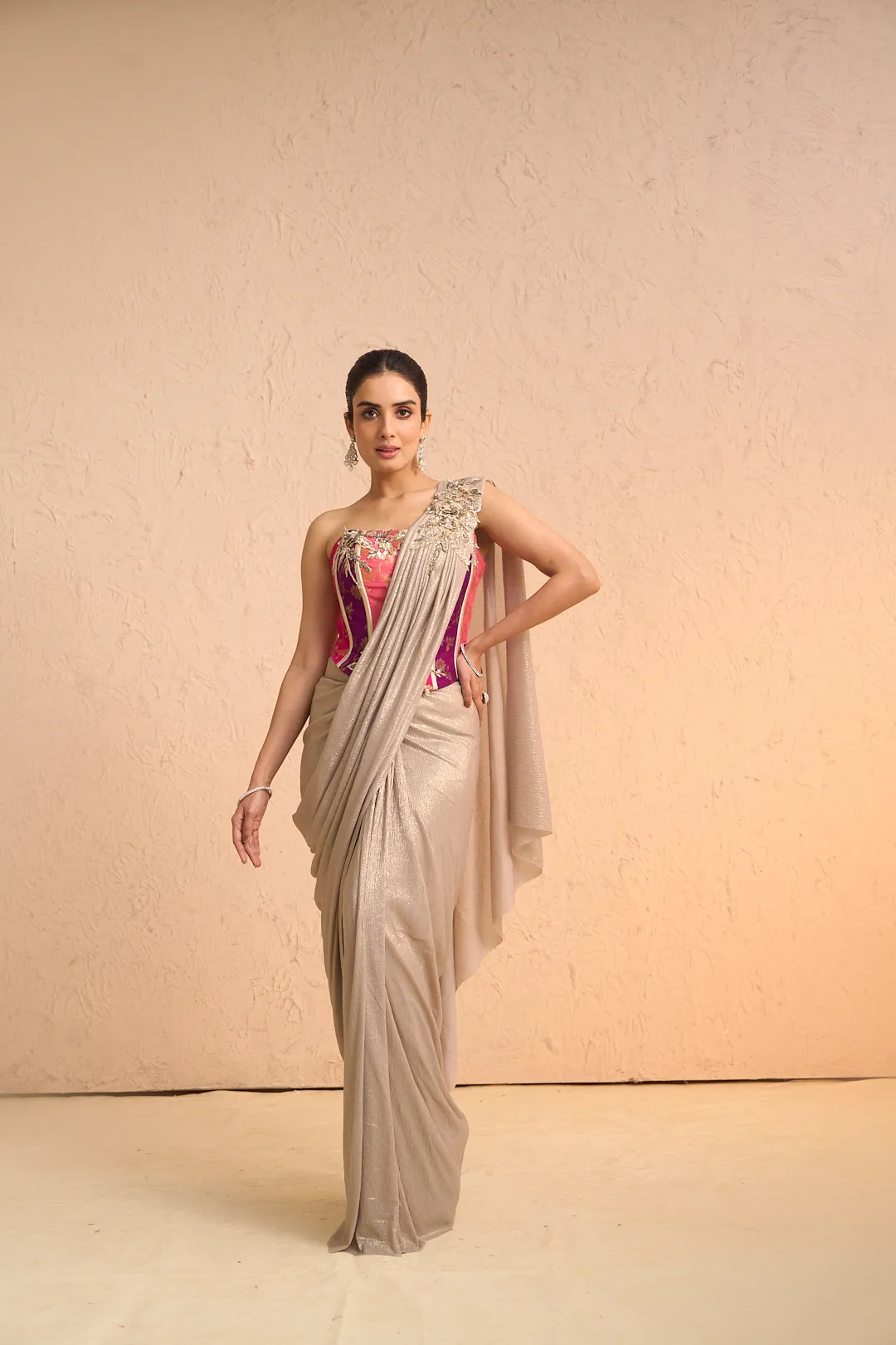 Silver Lycra Saree with Colourful Corset - Image 2